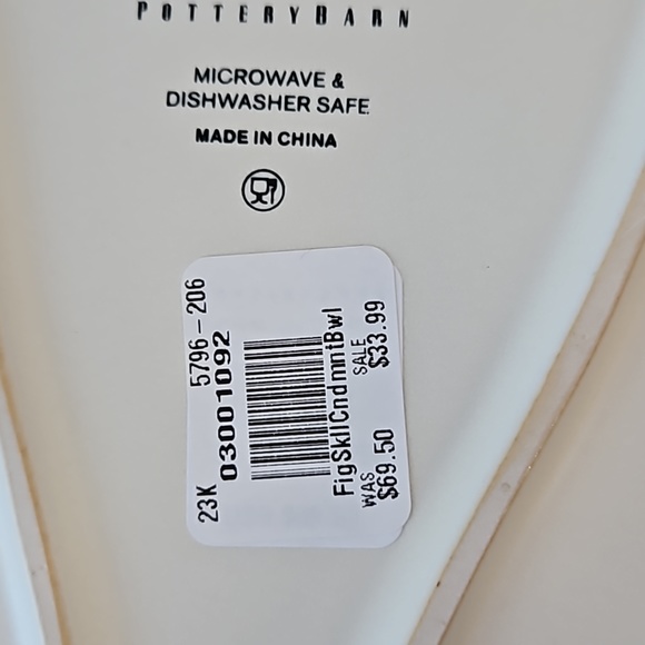 Final Reduction: Pottery Barn Figural Skull Stoneware Condiment Server - Picture 10 of 14